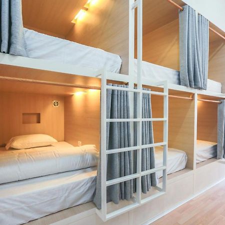 Petit Espace Boutique Hostel فيينتيان المظهر الخارجي الصورة