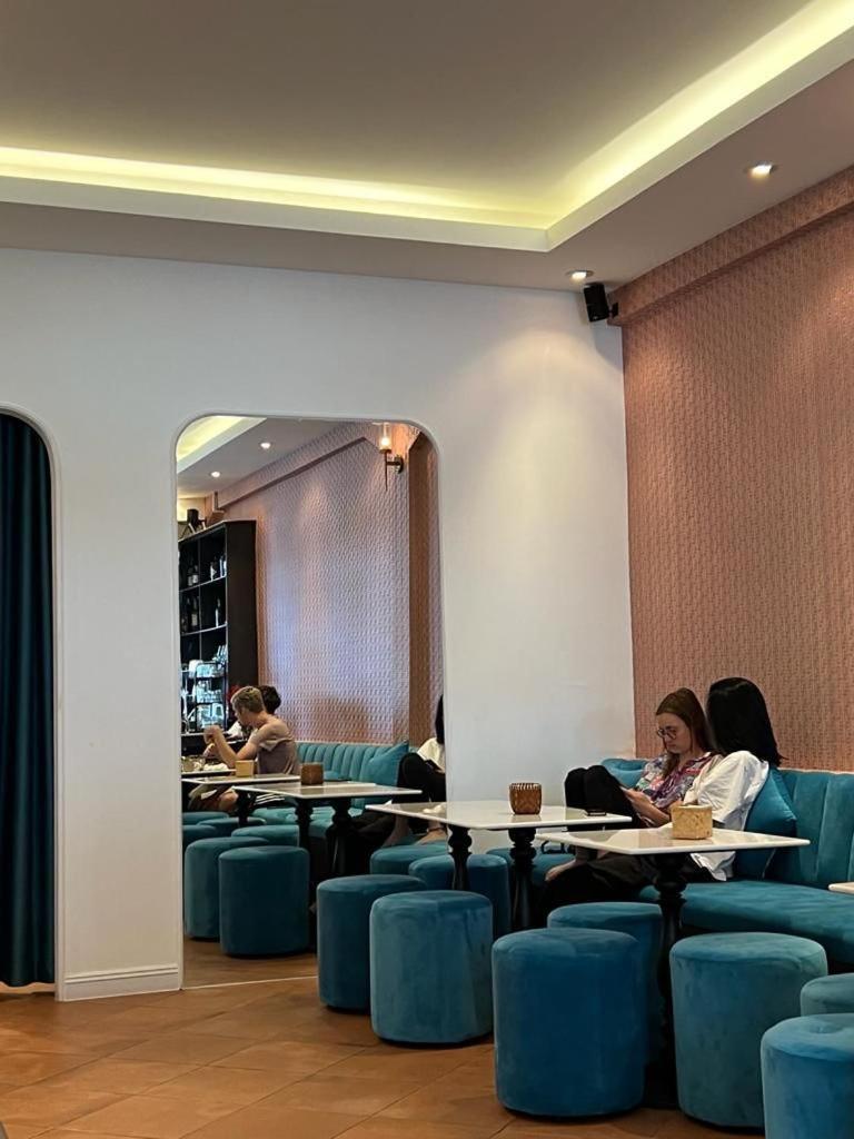 Petit Espace Boutique Hostel فيينتيان المظهر الخارجي الصورة