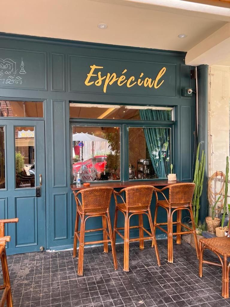 Petit Espace Boutique Hostel فيينتيان المظهر الخارجي الصورة
