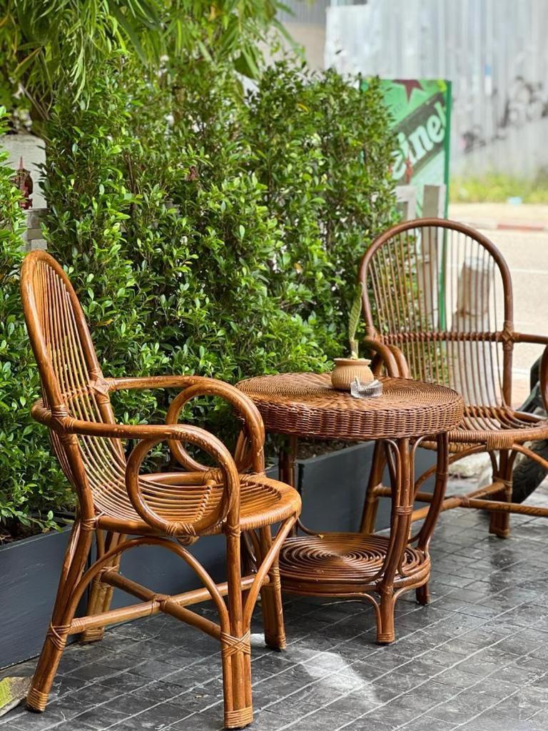 Petit Espace Boutique Hostel فيينتيان المظهر الخارجي الصورة