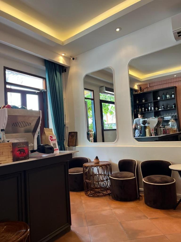 Petit Espace Boutique Hostel فيينتيان المظهر الخارجي الصورة