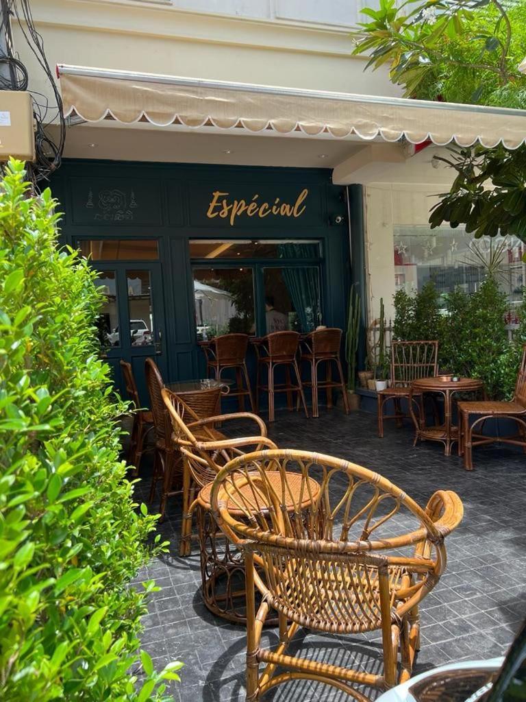 Petit Espace Boutique Hostel فيينتيان المظهر الخارجي الصورة