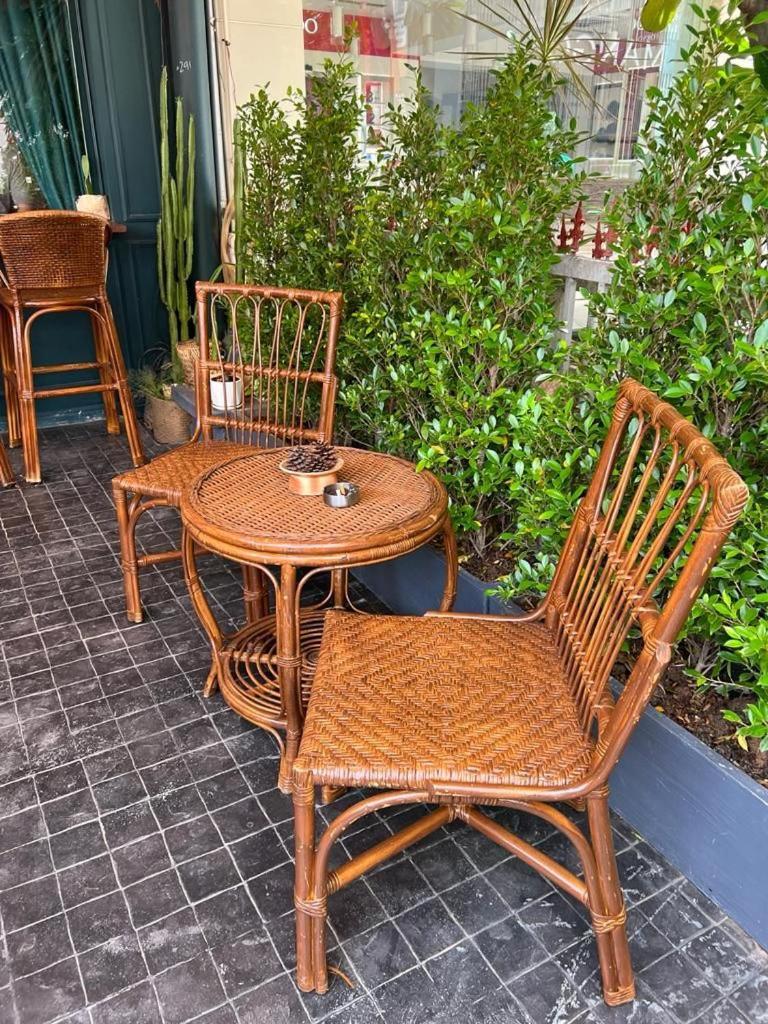 Petit Espace Boutique Hostel فيينتيان المظهر الخارجي الصورة