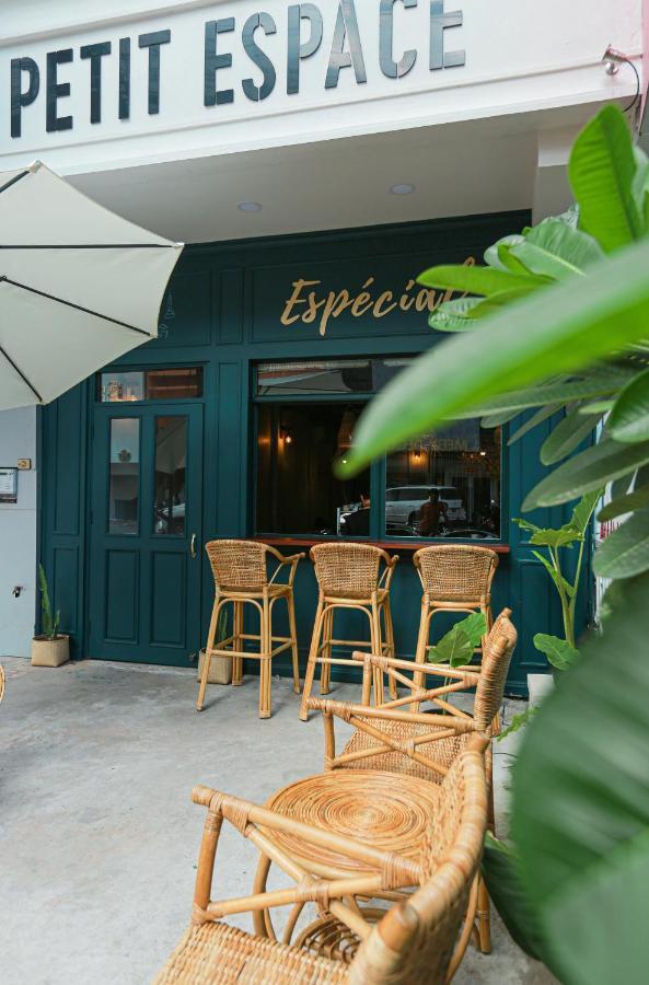 Petit Espace Boutique Hostel فيينتيان المظهر الخارجي الصورة