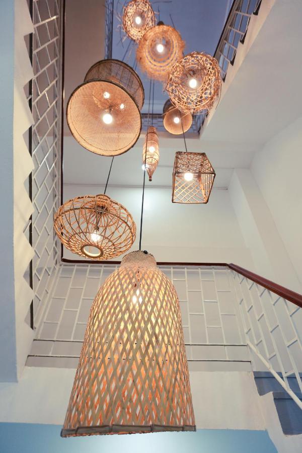 Petit Espace Boutique Hostel فيينتيان المظهر الخارجي الصورة