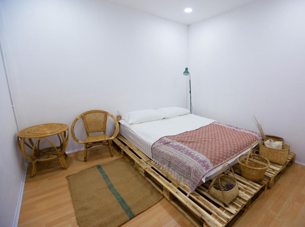 Petit Espace Boutique Hostel فيينتيان المظهر الخارجي الصورة
