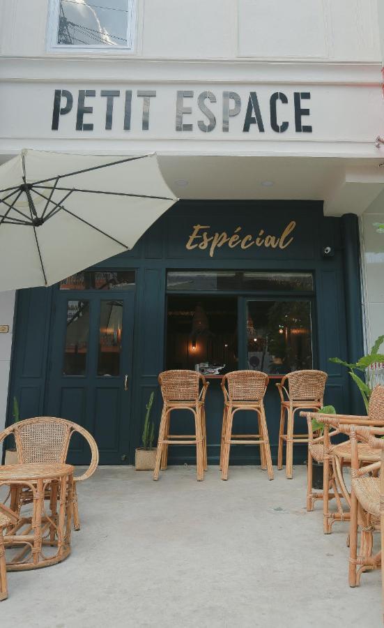 Petit Espace Boutique Hostel فيينتيان المظهر الخارجي الصورة